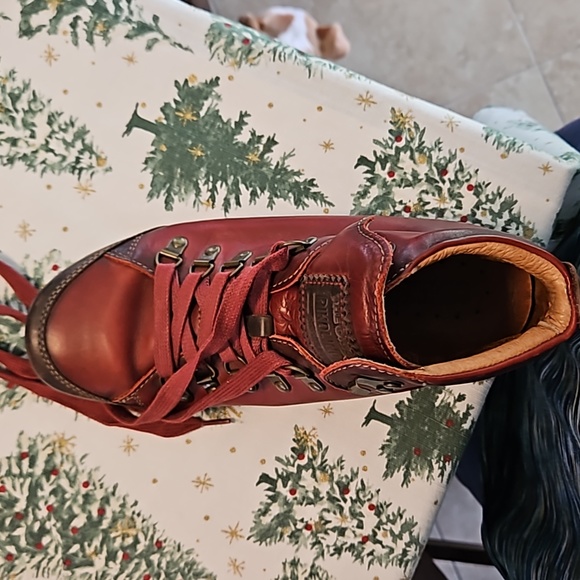 Shoes - Picture 6 of 6